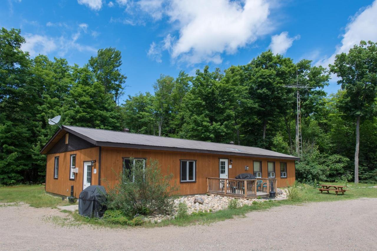 Madawaska Lodge-Cottage Eksteriør billede