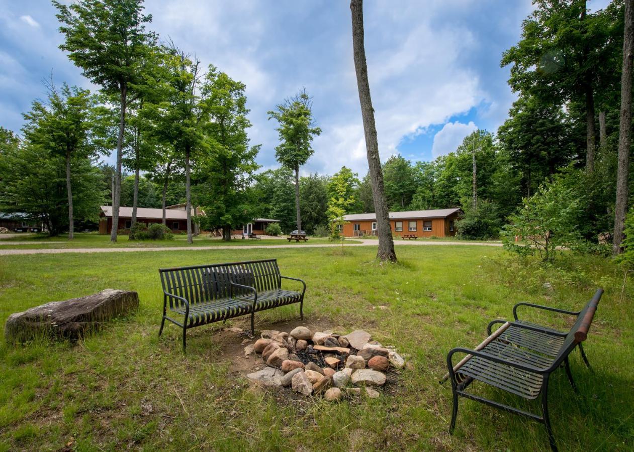 Madawaska Lodge-Cottage Eksteriør billede