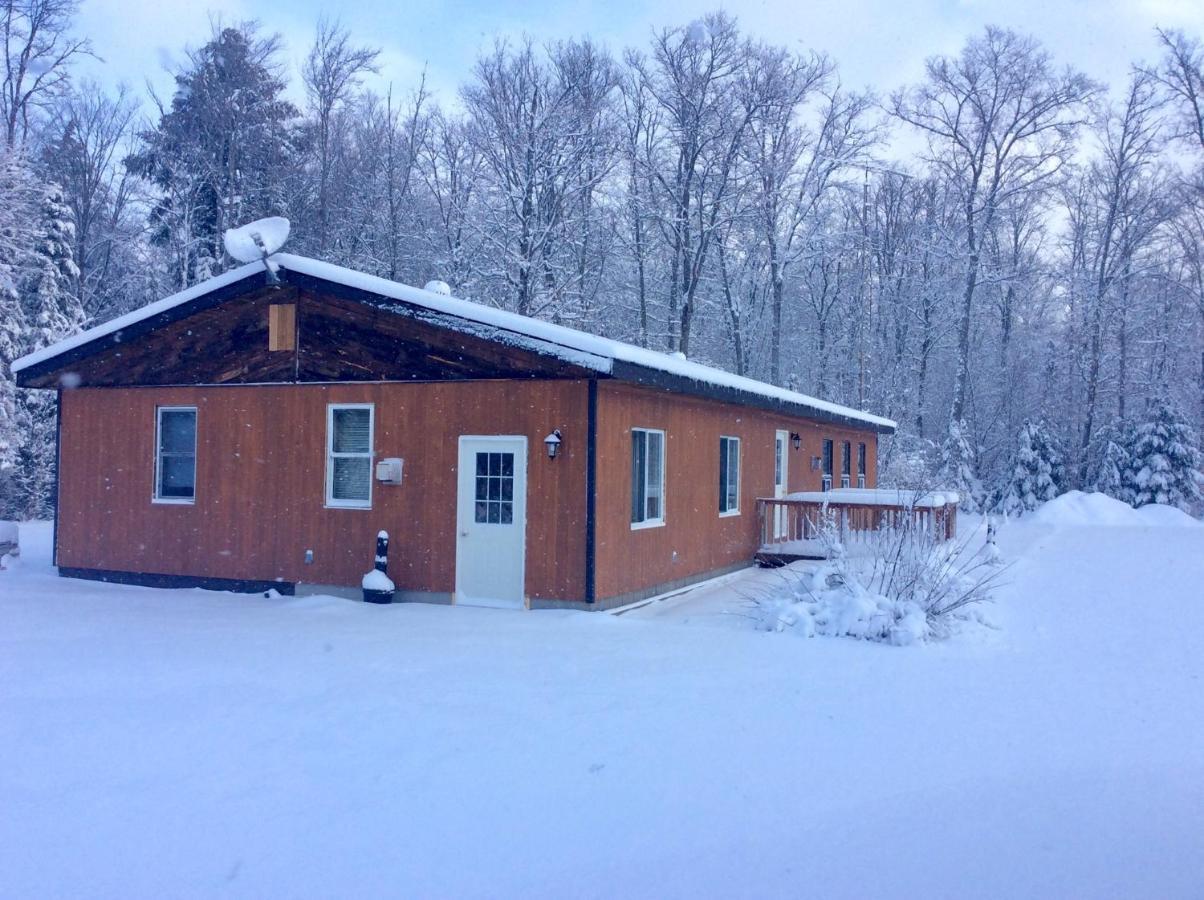Madawaska Lodge-Cottage Eksteriør billede